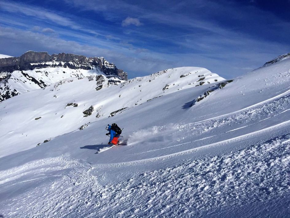 Stretch to the Skies : Pilates Retreat in the Alps for Skiers and Non ...