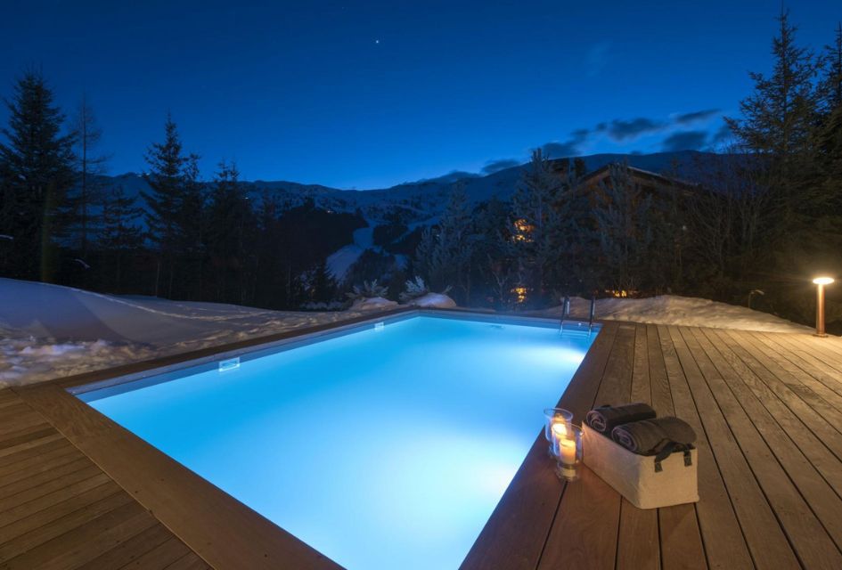 Outdoor wellness area with a view at Chalet Alpaca, Méribel. A great place for stargazing in the Alps this winter!