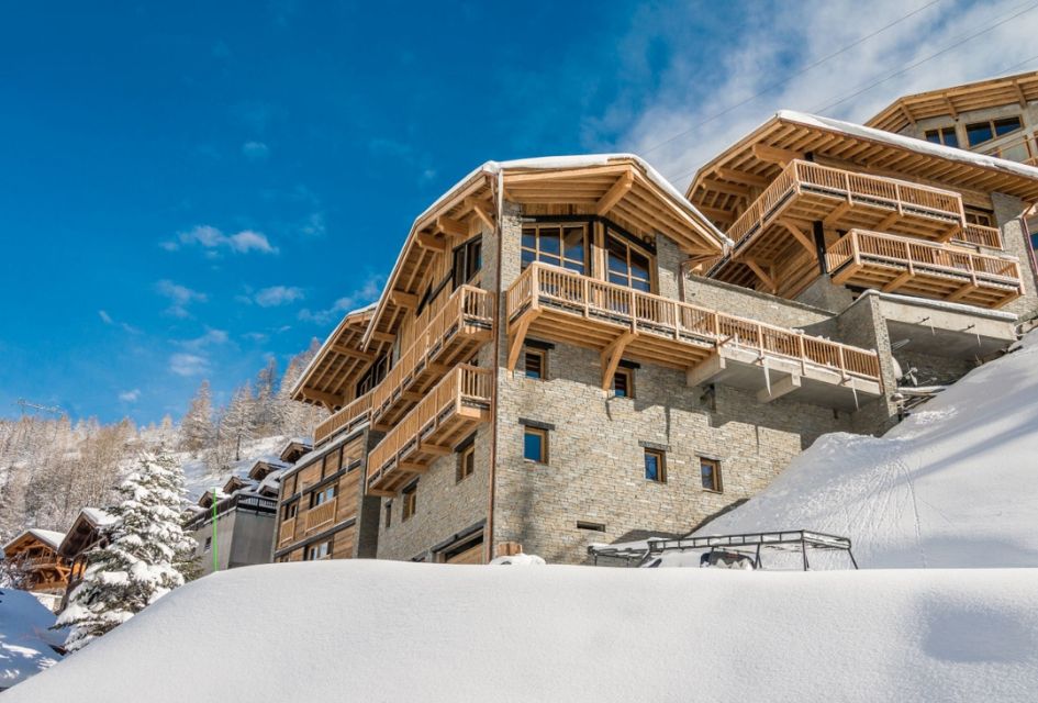 Exterior of the Black Diamond Residence in which Chalet Tango Charlie can be found.