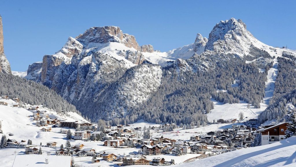 Stunning panoramic scenery of Selva Val Gardena, a destination of some of the best restaurants in the Dolomites 